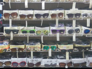 Mix okularów UV400 MIX OKULARÓW z filtrem UV400. Pakiet 50 szt.